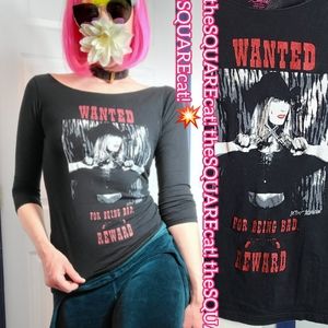 🔫 WANTED for being BAD!💥Reward! Betsey Johnson graphic art 3/4 sleeves t-shirt